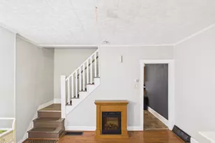 129 S 3rd Ave, Coatesville, PA 19320 - Photo 7
