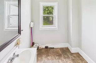 129 S 3rd Ave, Coatesville, PA 19320 - Photo 11