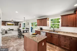 112 Burgundy, Coatesville, PA 19320 - Photo 7