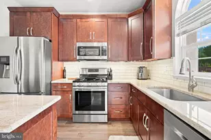 439 Lake George Cir, West Chester, PA 19382 - Photo 9