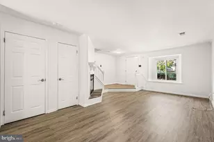 24 Flintlock Ln, Chesterbrook, PA 19087 - Photo 5