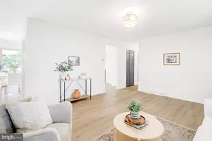 916 N Walnut St, Coatesville, PA 19320 - Photo 5