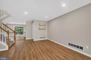 303 Driftwood Ln, Downingtown, PA 19335 - Photo 5