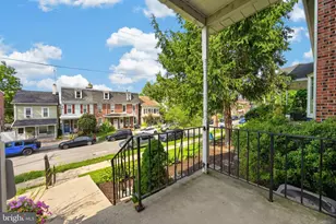 374 Washington Ave, Phoenixville, PA 19460 - Photo 3