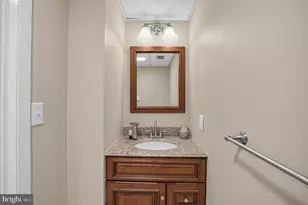 1703 Weatherstone Dr, Paoli, PA 19301 - Photo 43
