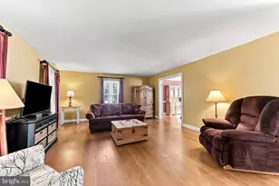 7 Haines Dr, West Grove, PA 19390 - Photo 9