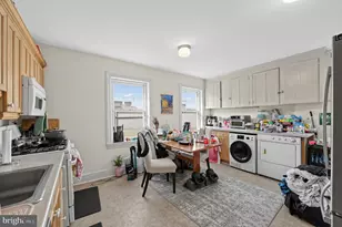 121 S Walnut Street E, West Chester, PA 19380 - Photo 23