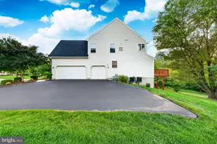 116 Cyprus Ln, Coatesville, PA 19320 - Photo 3