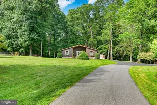115 Windy Hill Rd, Downingtown, PA 19335 - Photo 3