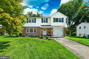 162 Lake Dr, Downingtown, PA 19335 - Photo 3