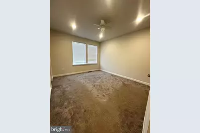 737 Peony Lane, Spring City, PA 19475 - Photo 5