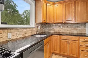 314 Colonial Dr, Exton, PA 19341 - Photo 9