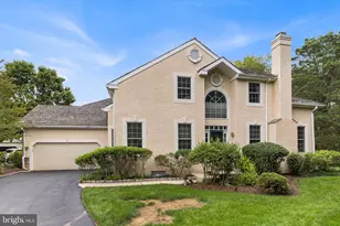 207 Yorktown Pl, Berwyn, PA 19312 - Photo 3