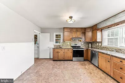388 W Anderson Avenue, Phoenixville, PA 19460 - Photo 9