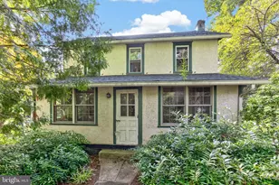 131 Pine Swamp Rd, Elverson, PA 19520 - Photo 3