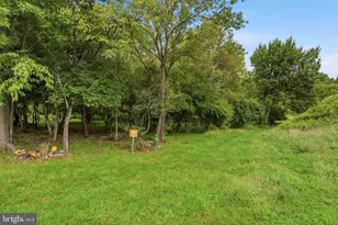 633 Columbus Dr, Spring City, PA 19475 - Photo 3