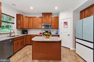 253 Dague Farm Dr, Coatesville, PA 19320 - Photo 17