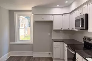 564 W Bridge St, Phoenixville, PA 19460 - Photo 5