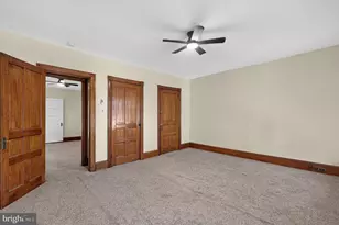 904 W Bridge St, Phoenixville, PA 19460 - Photo 9