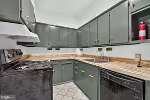 904 W Bridge St, Phoenixville, PA 19460 - Photo 27