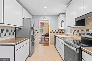 54 N Waterloo Rd, Devon, PA 19333 - Photo 7