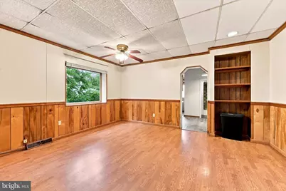 20 S 5th Avenue, Coatesville, PA 19320 - Photo 9