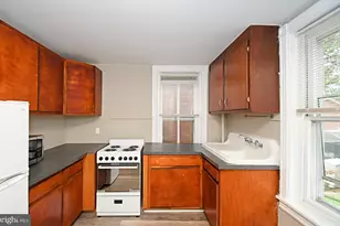 316 Lincoln Ave, Phoenixville, PA 19460 - Photo 7