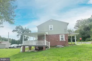 949 W Main St, Coatesville, PA 19320 - Photo 5