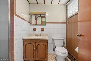 258 S Wall St, Spring City, PA 19475 - Photo 37