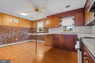 258 S Wall St, Spring City, PA 19475 - Photo 13