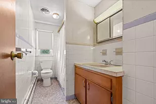 258 S Wall St, Spring City, PA 19475 - Photo 31