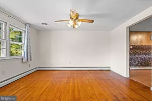 258 S Wall St, Spring City, PA 19475 - Photo 23