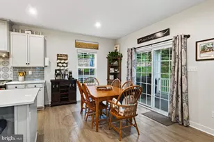 209 Sloan Dr, Coatesville, PA 19320 - Photo 9