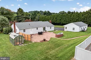 805 Ellis Woods Rd, Pottstown, PA 19465 - Photo 3