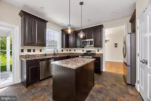 16 Michael Ct, Coatesville, PA 19320 - Photo 3