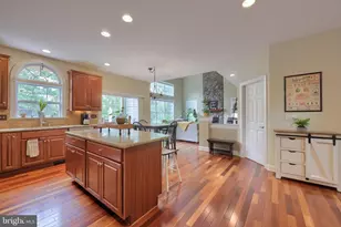 116 Cooper Hawk Dr, Coatesville, PA 19320 - Photo 17