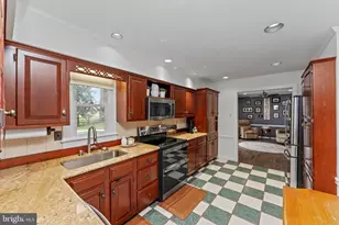 3 Campbell Pl, Phoenixville, PA 19460 - Photo 11