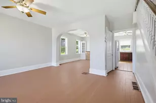 50 Oak St, Coatesville, PA 19320 - Photo 9