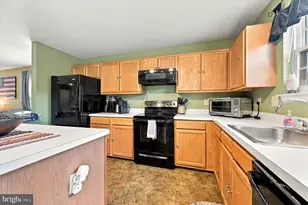 16 Marc Dr, Coatesville, PA 19320 - Photo 11