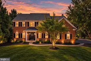 1370 Stonegate Dr, Downingtown, PA 19335 - Photo 1