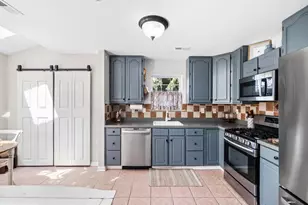 2309 Periwinkle Ct, Phoenixville, PA 19460 - Photo 17