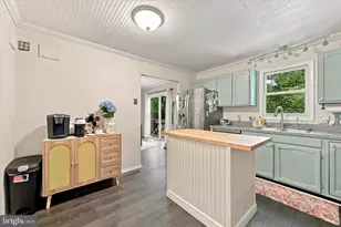 15 Castle Ln, Coatesville, PA 19320 - Photo 5
