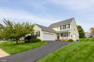 743 W Glenview Dr, West Grove, PA 19390 - Photo 1