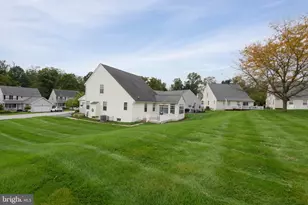 743 W Glenview Dr, West Grove, PA 19390 - Photo 3