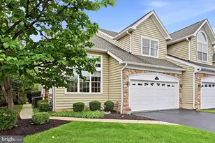 20 Oakbrook Ct, Malvern, PA 19355 - Photo 1