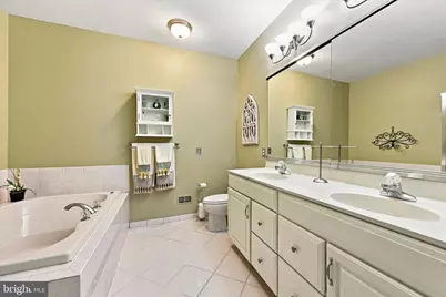 20 Oakbrook Court, Malvern, PA 19355 - Photo 21