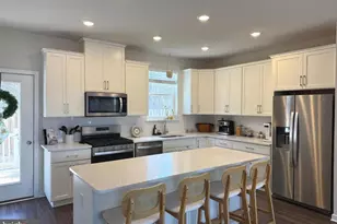 121 Four Leaf Dr, Exton, PA 19341 - Photo 3
