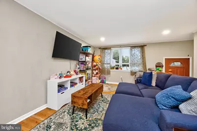 907 Oxford Avenue, Phoenixville, PA 19460 - Photo 5