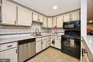907 Oxford Ave, Phoenixville, PA 19460 - Photo 7