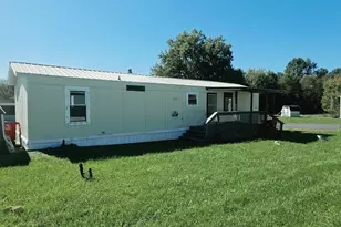 864 Aspen Ave, Spring City, PA 19475 - Photo 3